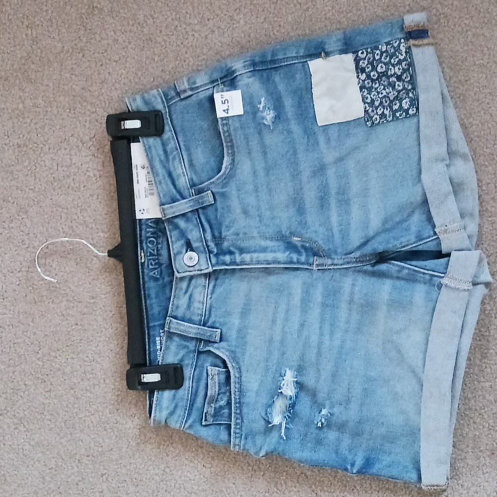 Arizona Jean Co. Blue Jean Shorts. Size 5